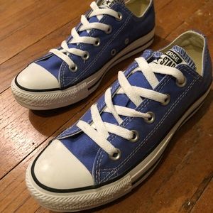 hyper royal chuck taylors